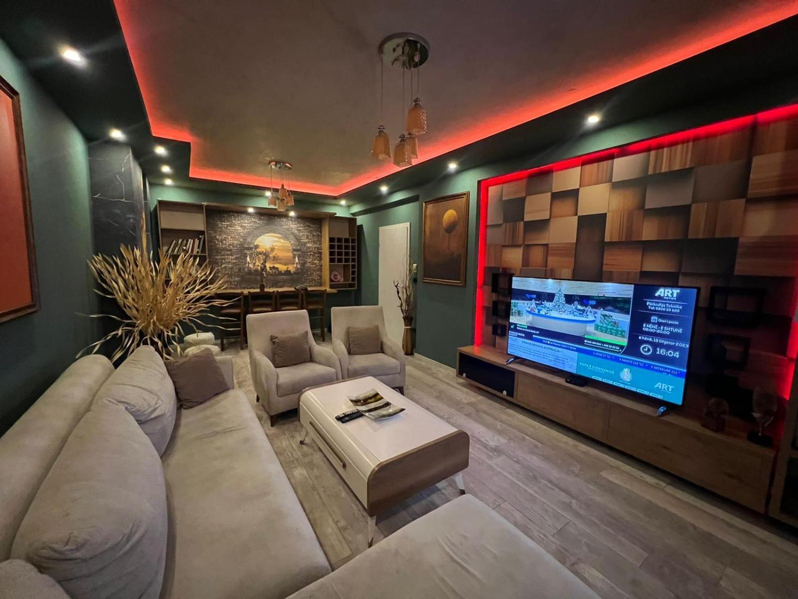 Luxurious Apartment With City View Prishtinë Ngoại thất bức ảnh